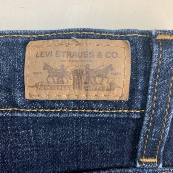 Levi’s relaxed tapered 550 denim jeans - Picture 4 of 6